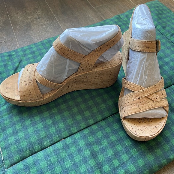 KORKS, Sandal, Size 10, $30 Brand New in Box. Never worn. - Picture 3 of 9